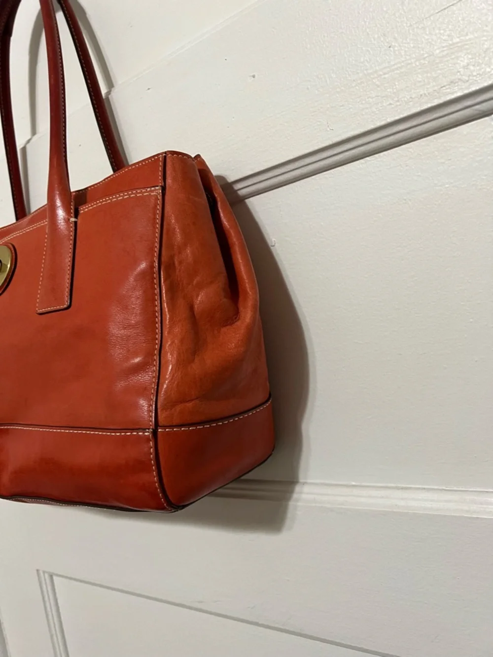 Stunning vintage Coach Orange Leather Shoulder Tote with Gold Turnlock